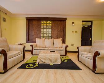Rainbow Ruiru Resort - Nairobi - Sala de estar