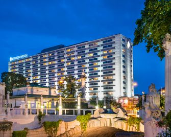 Intercontinental Hotels Vienna By IHG - Vienna - Building