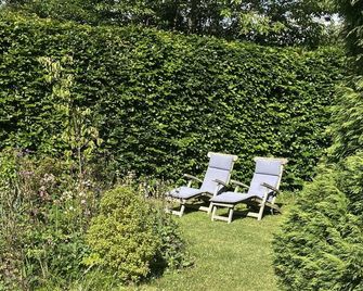 Cosy Rural Retreat, Sleeps 3 & Petfriendly - Pewsey - Patio