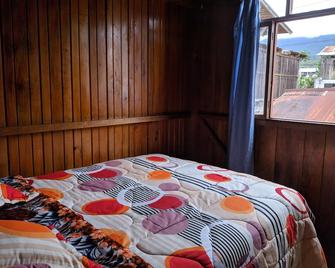 La Tranquilidad Hostel - Mindo - Bedroom