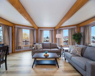 Chalet at Swan Lake - Vernon - Salon