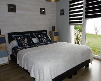 Chambre d'Hôtes La Marie Pierre - Pluherlin - Bedroom