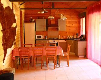 Cottage 7 people inside Western City Park - Barberey-Saint-Sulpice - Restaurante