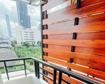 Gp House Bangkok - Sukhumvit Onnut Bts Skytrain - בנגקוק - מרפסת