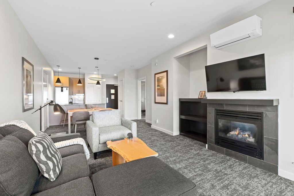 Black Rock Oceanfront Resort - יוקלולט - סלון