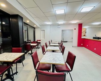 Ramada by Wyndham Kirkland Lake - Kirkland Lake - Restaurant