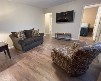New - Cozy Home in the heart of Rocky Top - Rocky Top - Sala de estar