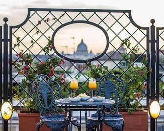 Colonna Palace Hotel - Roma - Balcón