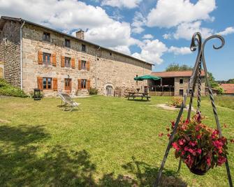 Tsé Brava - Saint Antheme - Saint-Anthème - Building