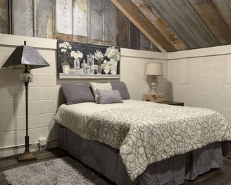 Lavender Loft at Jamestown Ranch - Greenbrier