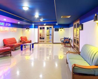 Pop Art Hotel Las Colinas Manizales - מאניזאלס - לובי