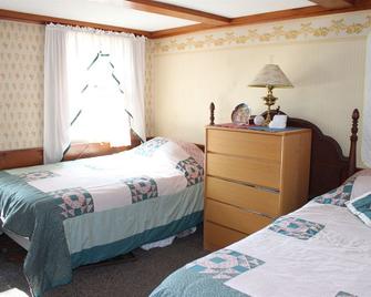 White Trellis Motel - North Conway - Bedroom