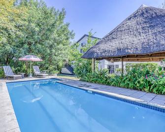 The Bedford Manor - Centurion - Pool