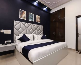 Hotel Vista - Noida - Slaapkamer