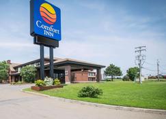 Comfort Inn Airport East - L'Ancienne-Lorette - Gebouw