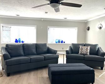 Delaware City Oasis Indoor Heated Pool - Delaware City - Sala de estar