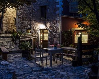Slowcanda In Bacciardi Di Piobbico Triple - Piobbico - Patio