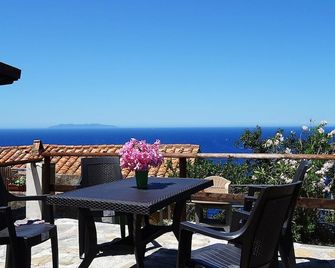 Lovely seaview villa in Elba Island Natural Park - Sea, nature and sunset. - Marciana - Balkon