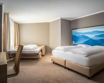 Awa Hotel - Münih - Yatak Odası