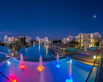 Diamond Deluxe Hotel Wellness & Spa - Adults only - קוס - בריכה