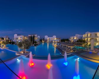 Diamond Deluxe Hotel Wellness & Spa - Adults only - קוס - בריכה