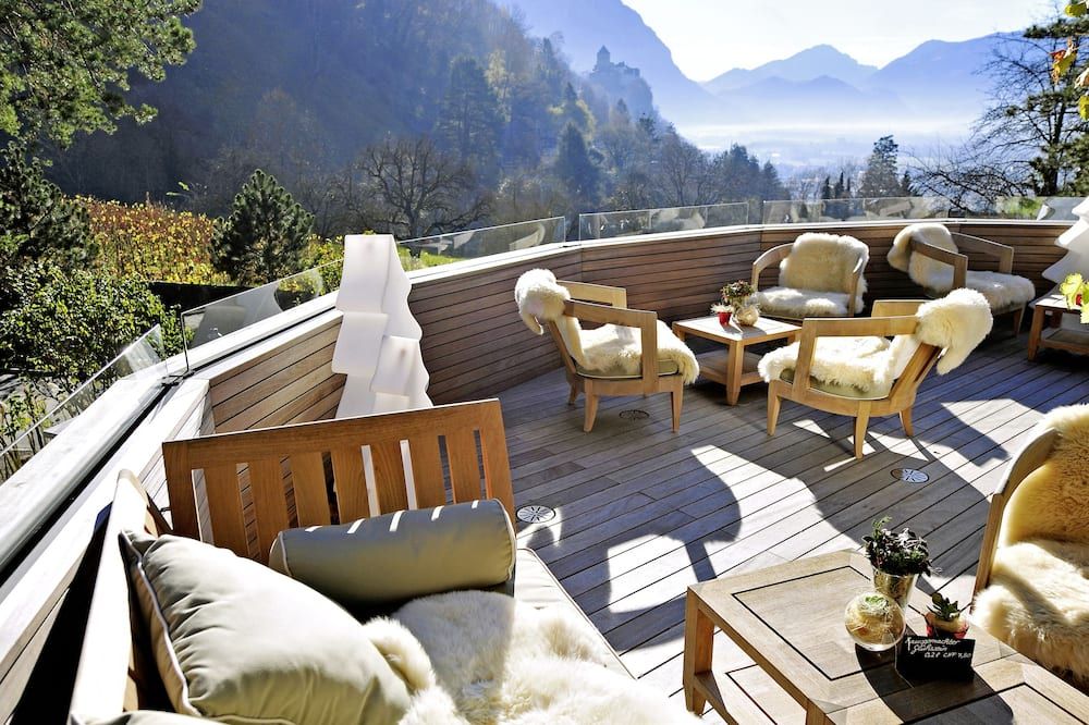 بارك هوتل سونينهوف - فادوز - شرفة