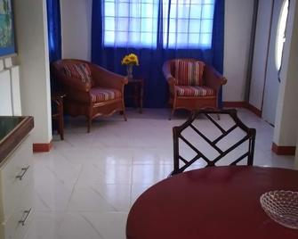 Comfortable Apartment close to Tyrell Bay Marina - Carriacou - Living room