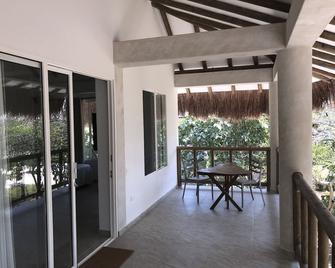 Sabai Beach Hotel - Barú