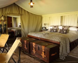 Serengeti Pioneer Camp - Banagi - Bedroom