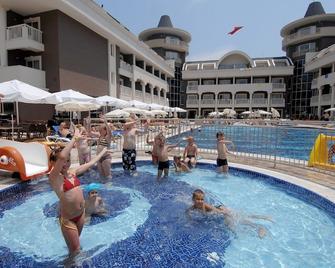 Viking Star Hotel - Kemer - Bể bơi