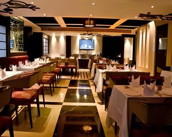 Hotel La Abode - Bhīlwāra - Restaurante