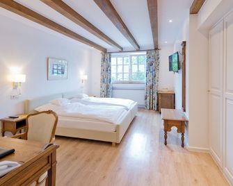 Romantik Waldhotel Mangold - Bergisch Gladbach - Schlafzimmer