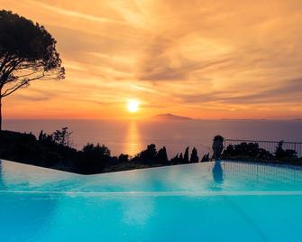 Caesar Augustus - Anacapri - Pool