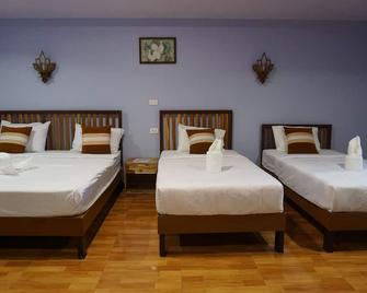 Lampang Bouteak Resort - Lampang - Habitación