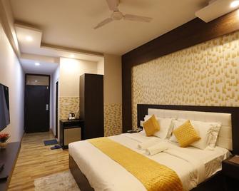 Paradise Ganga - A River Side Hotel - Rishikesh - Bedroom