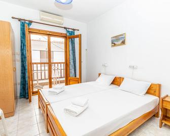 Mina-Maria Apartments - Nea Skioni - Bedroom