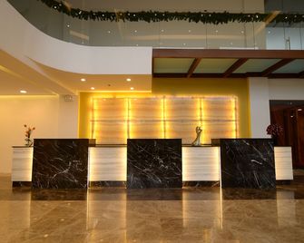 Hotel Marciano - Calamba - Recepción