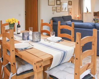 2 bedroom accommodation in Happisburgh - Happisburgh - Dining room