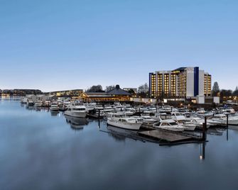 Radisson Blu Vancouver Airport Hotel & Marina - Richmond - Outdoor view