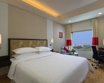 Four Points by Sheraton Vadodara - ואדודרה - חדר שינה