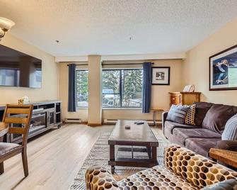 Beaver Run Resort 4228 - Dog Friendly - Breckenridge - Living room