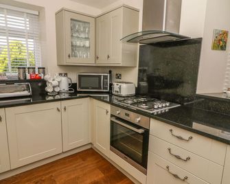 Woodbine Cottage - Ambleside - Kitchen