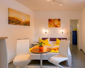 Hotel Am Müritzhafen garni - ווארן (מוריץ) - חדר אוכל