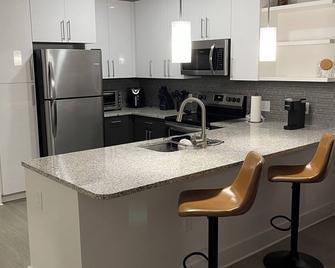 Charming 1-bedroom apartment in superb Atlanta with AC, WiFi, fitness room - Atlanta