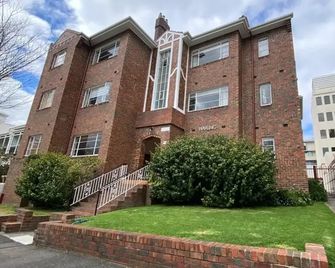 Charming Art Deco Unit in East Melbourne - Melbourne - Building