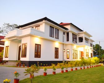 Dee Helios Assam - Kumguri - Building