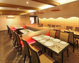 Hotel Seven Heaven - Nashik - Ristorante