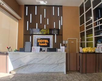 Seeds Hotel Premier The Mines Seri Kembangan - Seri Kembangan - Receptie