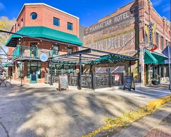 0776 Walk to Arkansas River Historic Palace Loft - Salida - Building