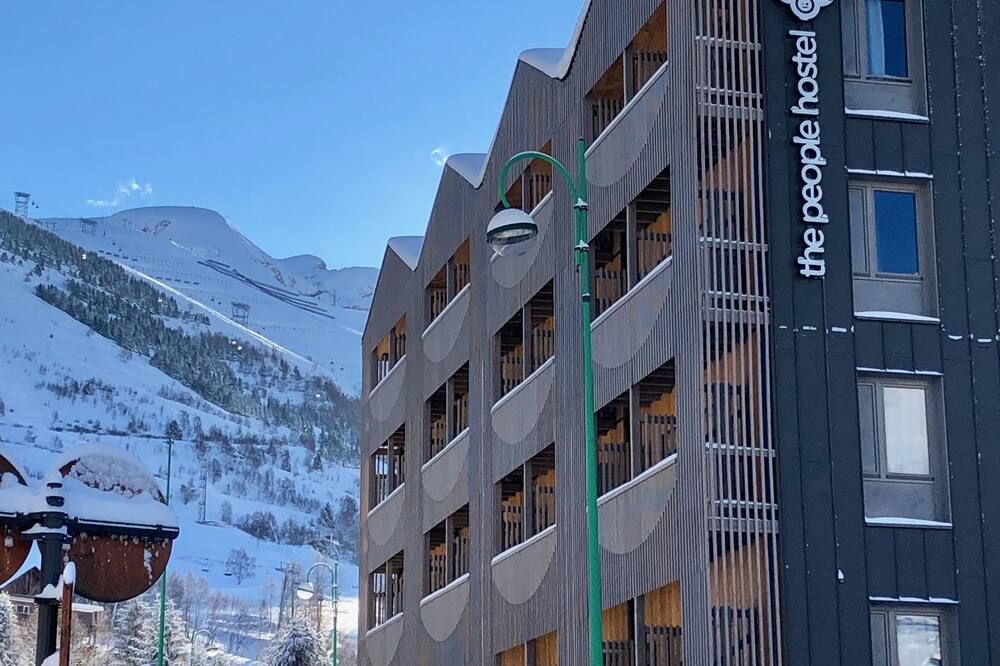 The People - Les 2 Alpes - Les Deux-Alpes - בניין